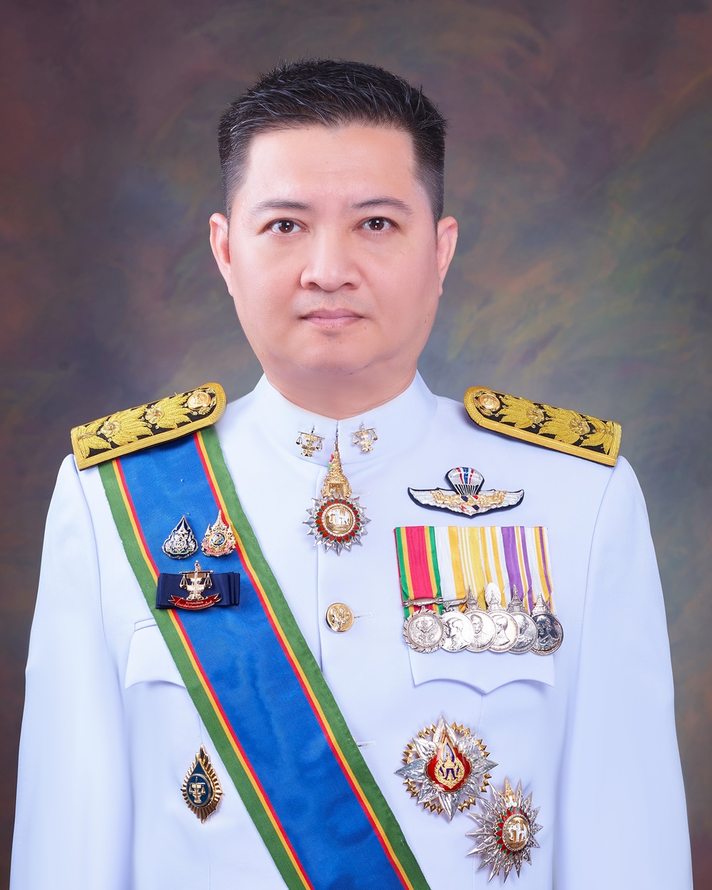 Mr.Nattawut Chuisamrarn