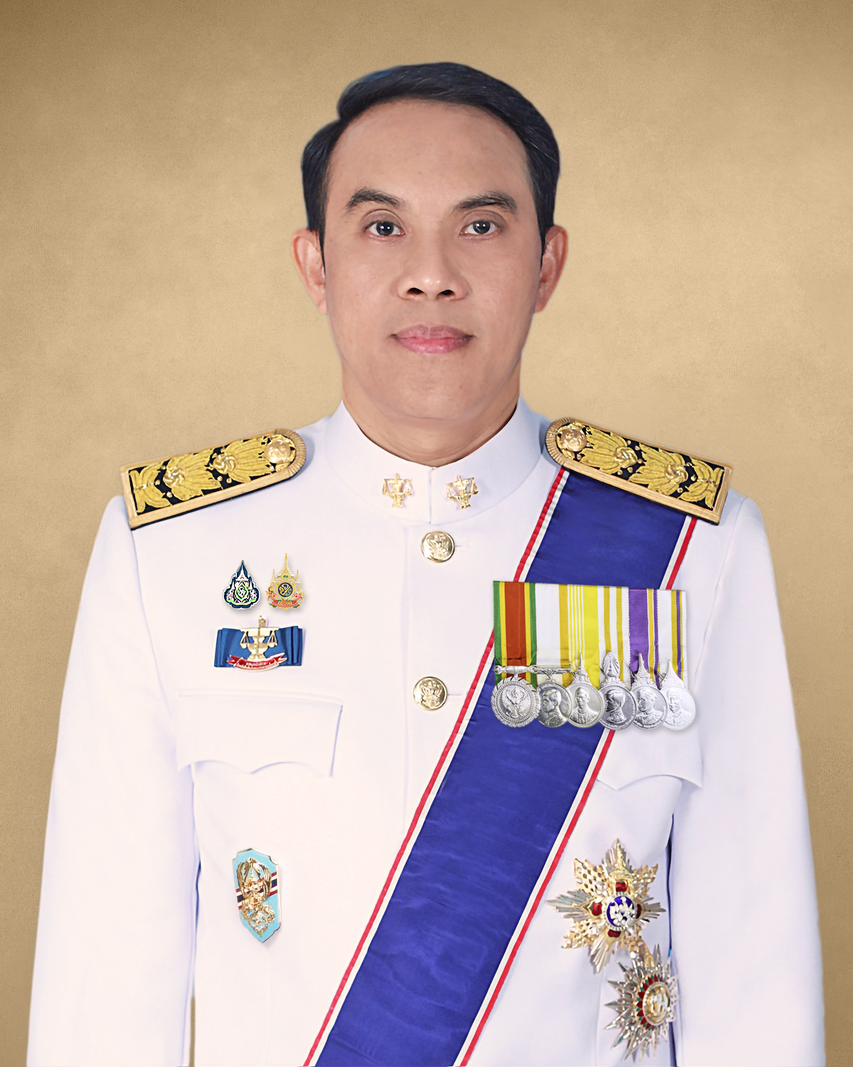 นายธนพล   โกมารกุล ณ นคร