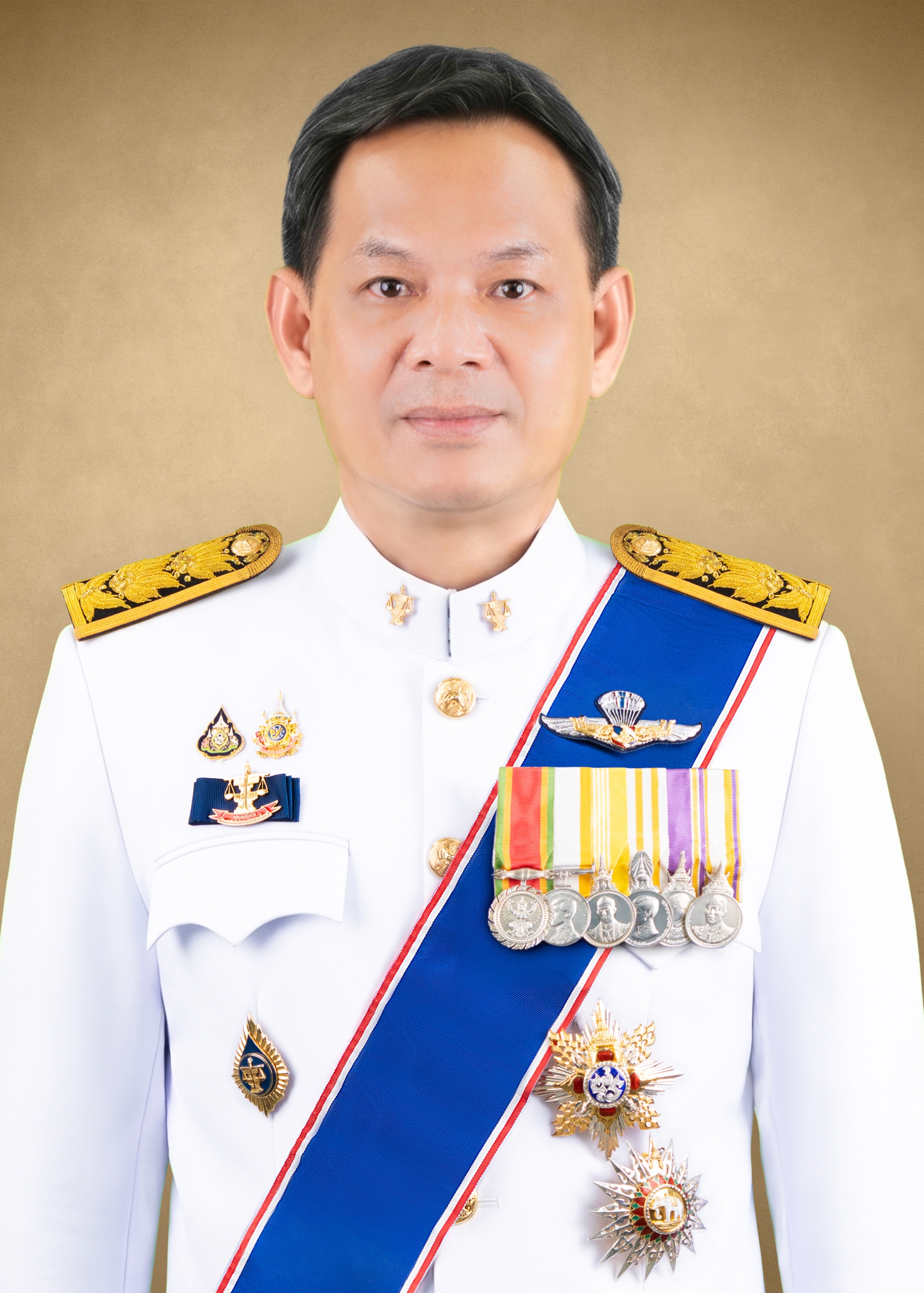 Mr.Khanaphot	Hongsawarangkool