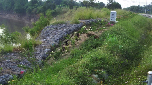 ปีเดียวพังเขื่อนริมแม่น้ำน่านชาวบ้านหวั่นอันตรายจี้แก้ไข