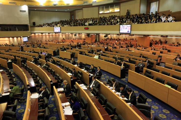 ชงแก้ กม.กสทช.สละสิทธิ์บริหารเงิน