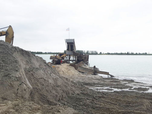 51 บ่อทรายบึงกาฬระส่ำ