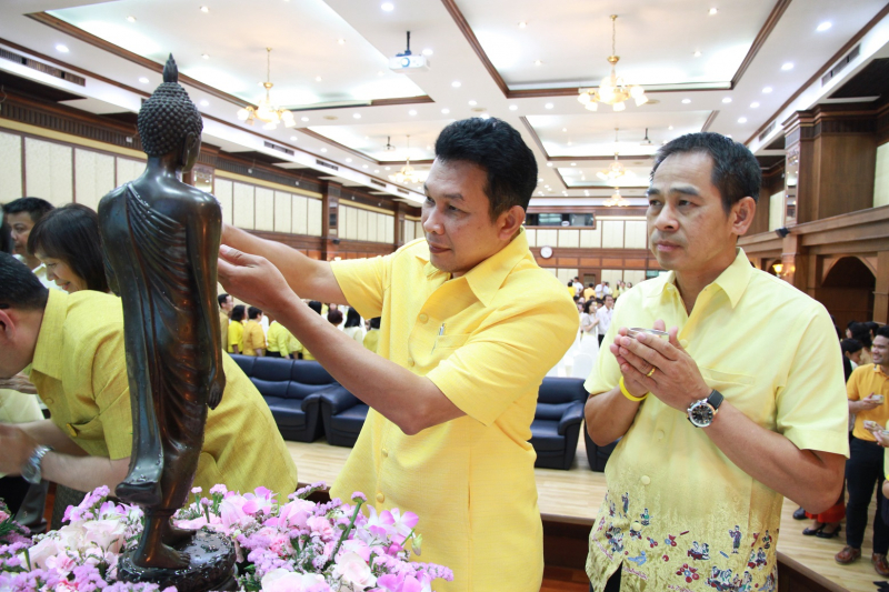 สรงน้ำพระรดน้ำขอพร ประจำปี 2562