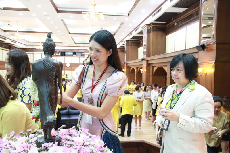 สรงน้ำพระรดน้ำขอพร ประจำปี 2562