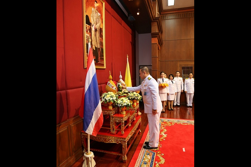 พิธีรับพระราชทานเครื่องราชอิสริยาภรณ์ ประจำปี 2560