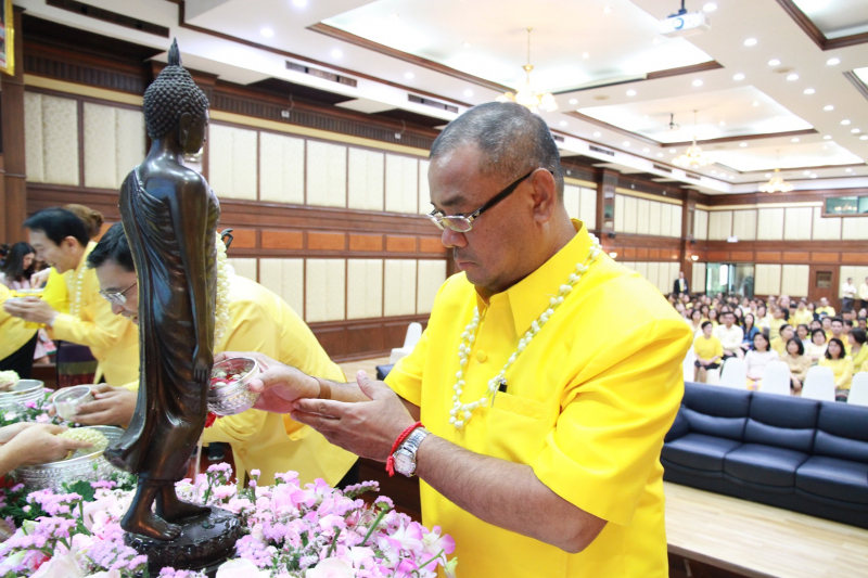 สรงน้ำพระรดน้ำขอพร ประจำปี 2562