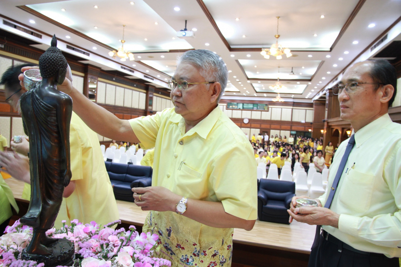 สรงน้ำพระรดน้ำขอพร ประจำปี 2562