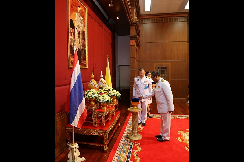 พิธีรับพระราชทานเครื่องราชอิสริยาภรณ์ ประจำปี 2560