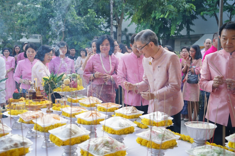 พิธีบวงสรวงเนื่องในวันคล้ายวันสถาปนา สำนักงานการตรวจเงินแผ่นดิน ครบรอบ 104 ปี