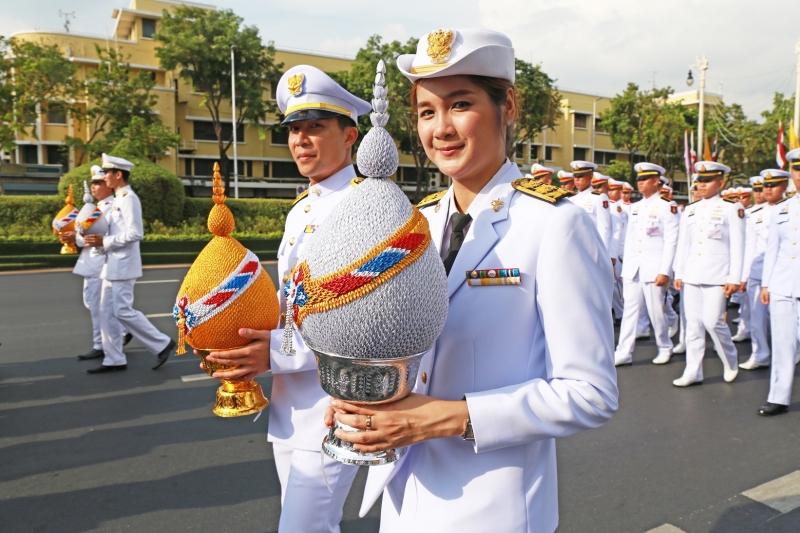 สตง.ร่วมริ้วขบวนอัญเชิญเครื่องราชสักการะ และร่วมพิธีจุดเทียนถวายพระพรชัยมงคล 