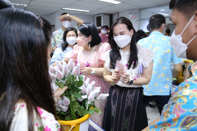 กิจกรรม สตง. 108 ปี สายใยผูกพัน สืบสานประเพณีสงกรานต์