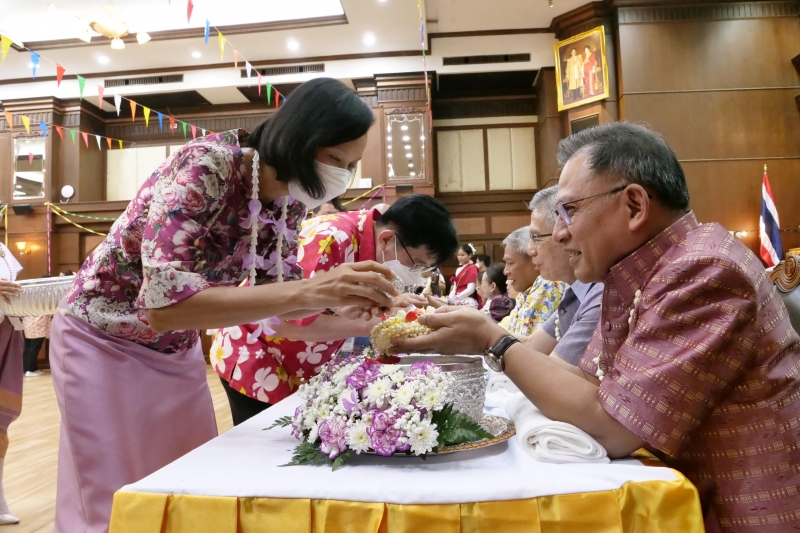 กิจกรรม สตง. 108 ปี สายใยผูกพัน สืบสานประเพณีสงกรานต์