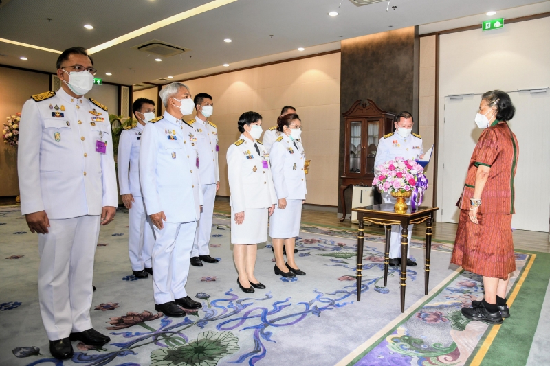 สมเด็จพระกนิษฐาธิราชเจ้า กรมสมเด็จพระเทพรัตนราชสุดา ฯ สยามบรมราชกุมารี พระราชทานพระราชวโรกาสให้คณะกรรมการตรวจเงินแผ่นดิน ผู้ว่าก