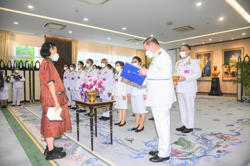 สมเด็จพระกนิษฐาธิราชเจ้า กรมสมเด็จพระเทพรัตนราชสุดา ฯ สยามบรมราชกุมารี พระราชทานพระราชวโรกาสให้คณะกรรมการตรวจเงินแผ่นดิน ผู้ว่าก