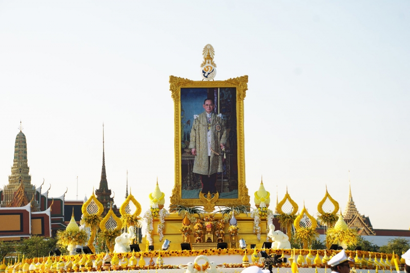 สตง.ร่วมพิธีวางพานพุ่มและถวายบังคมฯ 5 ธันวาคม 2561