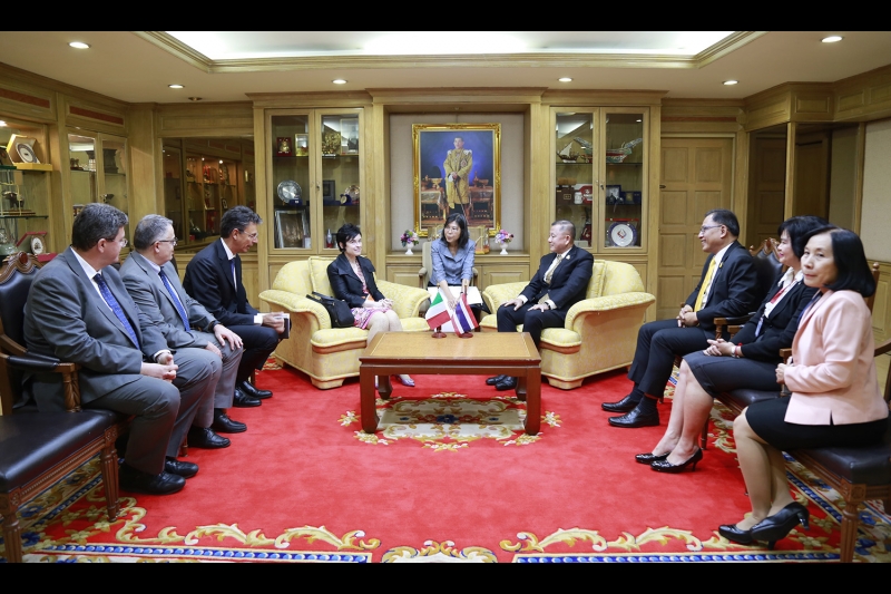 เอกอัครราชทูตอิตาลีประจำประเทศไทย พร้อมคณะเข้าเยี่ยมคารวะ ปตง. และ ผตง.