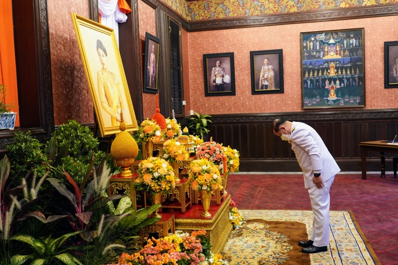 2566-01-08 สำนักงานการตรวจเงินแผ่นดินถวายแจกันดอกไม้และลงนามถวายพระพรชัยมงคลสมเด็จพระเจ้าลูกเธอ เจ้าฟ้าสิริวัณณวรี นารีรัตนราชกั