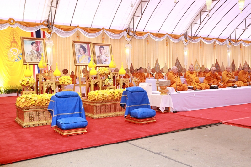 สวดมนต์ในพิธีมหามงคลบำเพ็ญพระราชกุศล