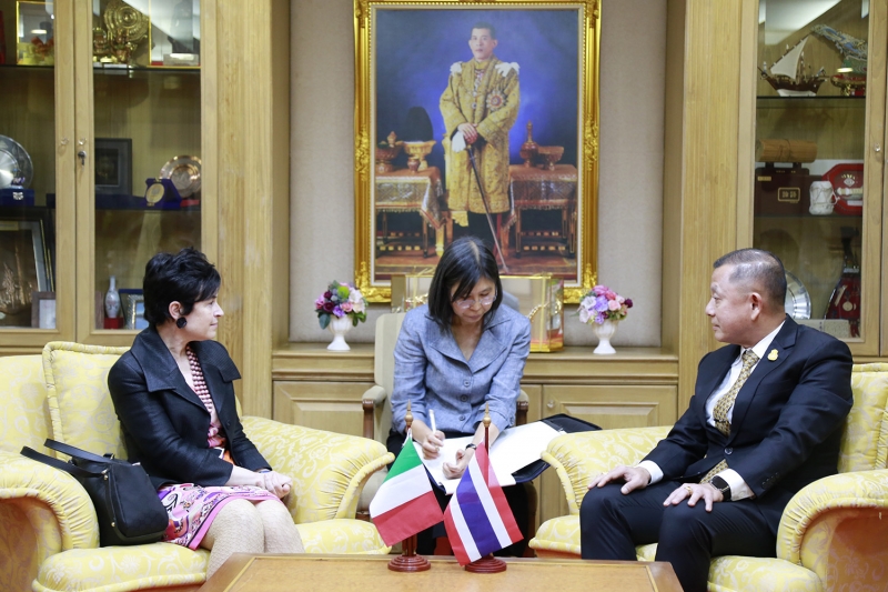 เอกอัครราชทูตอิตาลีประจำประเทศไทย พร้อมคณะเข้าเยี่ยมคารวะ ปตง. และ ผตง.