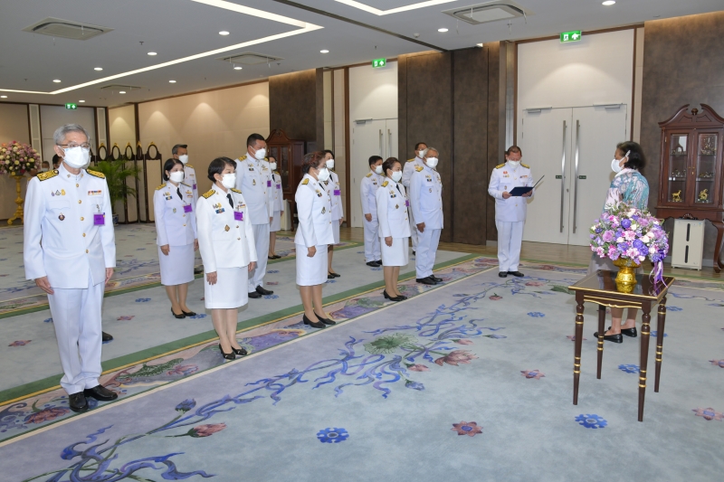 สมเด็จพระกนิษฐาธิราชเจ้า กรมสมเด็จพระเทพรัตนราชสุดา ฯ สยามบรมราชกุมารี พระราชทานพระราชวโรกาสให้คณะกรรมการตรวจเงินแผ่นดิน ผู้ว่าก