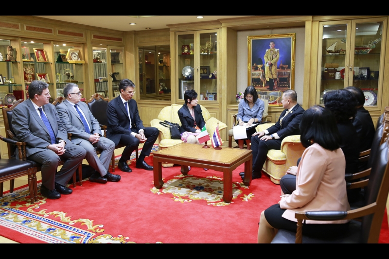 เอกอัครราชทูตอิตาลีประจำประเทศไทย พร้อมคณะเข้าเยี่ยมคารวะ ปตง. และ ผตง.