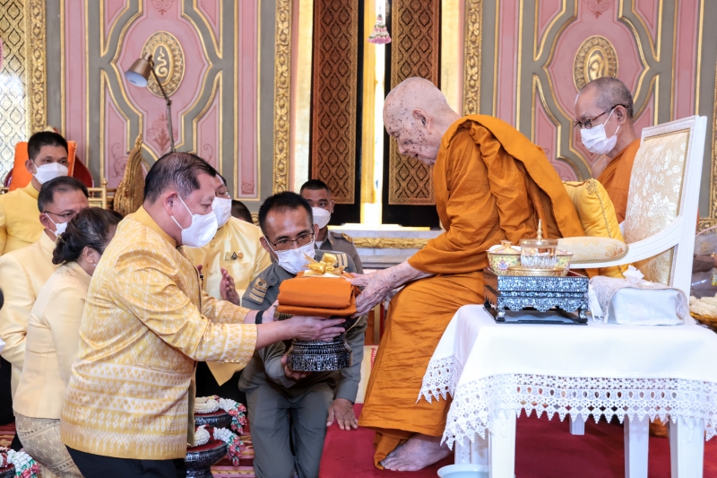 เนื่องในศุภมงคลสมัยที่ทรงเจริญพระชนมายุครบ 8 รอบ 