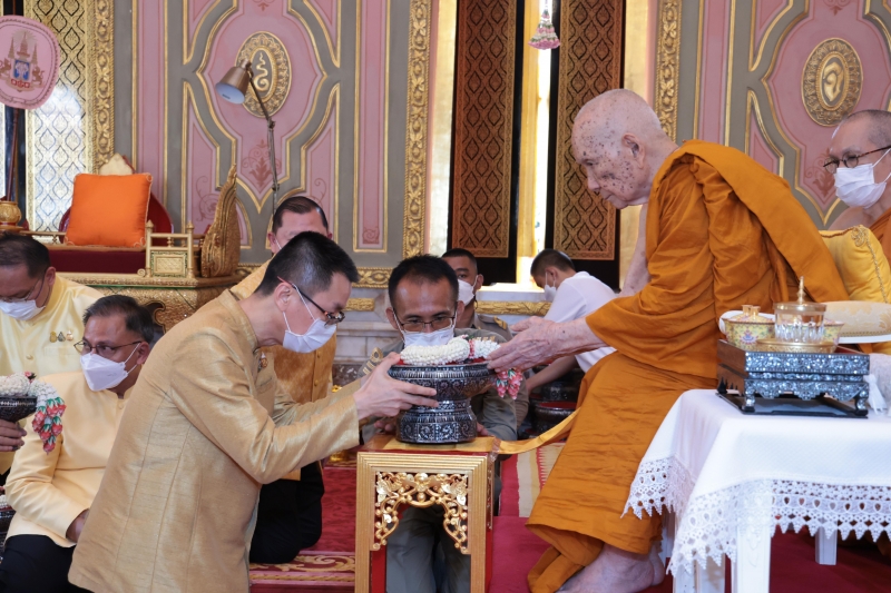 เนื่องในศุภมงคลสมัยที่ทรงเจริญพระชนมายุครบ 8 รอบ 