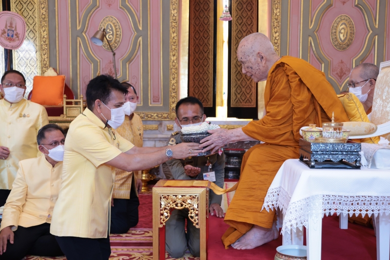 เนื่องในศุภมงคลสมัยที่ทรงเจริญพระชนมายุครบ 8 รอบ 