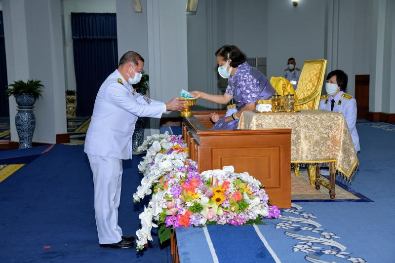 พระบาทสมเด็จพระเจ้าอยู่หัว ทรงพระกรุณาโปรดเกล้าฯ ให้ คตง. ผตง. และผู้บริหารระดับสูงของ สตง. เข้าเฝ้า