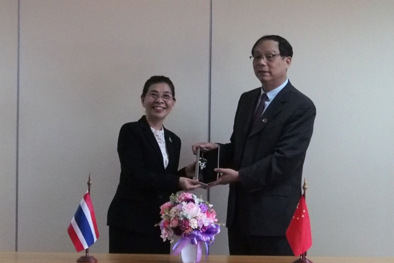 คณะผู้แทนมหาวิทยาลัยตรวจสอบหนานจิง เยี่ยมคารวะ ปตง. ผตง. และคณะผู้บริหาร สตง.