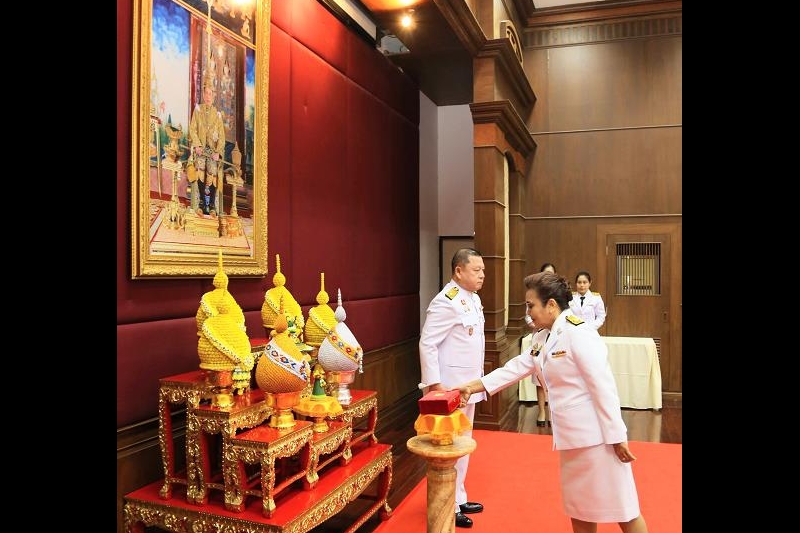 พิธีรับพระราชทานเครื่องราช