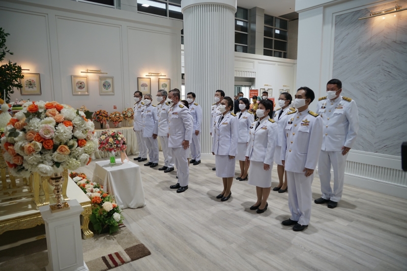  สตง. ถวายแจกันดอกไม้และลงนามถวายพระพรสมเด็จพระเจ้าน้องนางเธอ เจ้าฟ้าจุฬาภรณวลัยลักษณ์ อัครราชกุมารี กรมพระศรีสวางควัฒน วรขัตติย