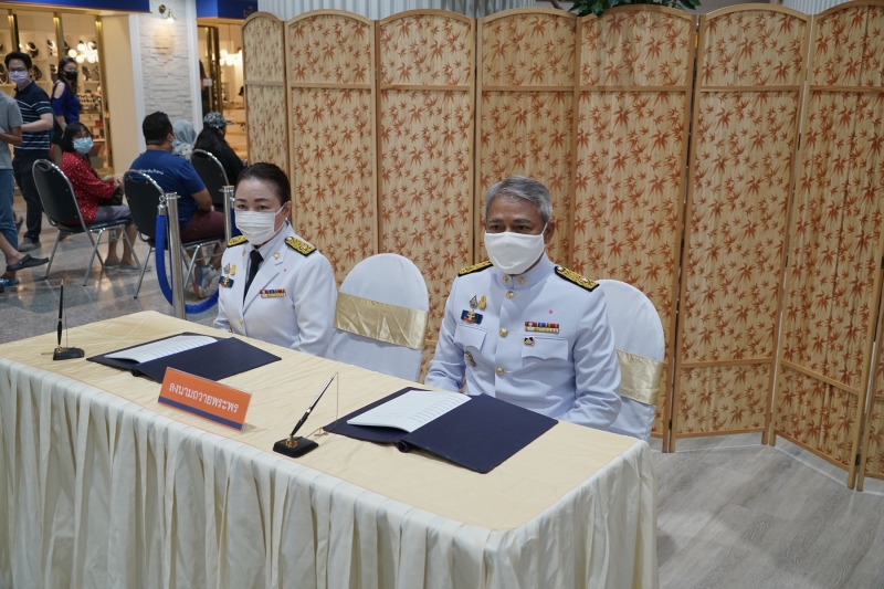  สตง. ถวายแจกันดอกไม้และลงนามถวายพระพรสมเด็จพระเจ้าน้องนางเธอ เจ้าฟ้าจุฬาภรณวลัยลักษณ์ อัครราชกุมารี กรมพระศรีสวางควัฒน วรขัตติย