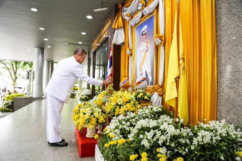 พิธีถวายราชสดุดีเฉลิมพระเกียรติและถวายพระพรชัยมงคล พิธีถวายสัตย์ปฏิญาณ เพื่อเป็นข้าราชการที่ดีและพลังของแผ่นดิน และร่วมลงนามถวาย