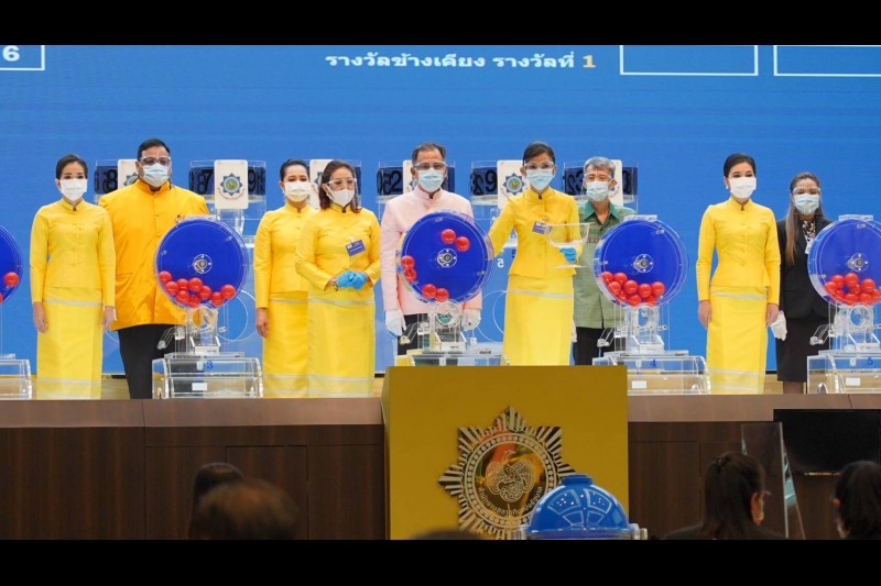 ผู้ว่าการตรวจเงินแผ่นดินเป็นประธานกรรมการออกรางวัลสลากกินแบ่งรัฐบาล ณ สำนักงานสลากกินแบ่งรัฐบาล จังหวัดนนทบุรี