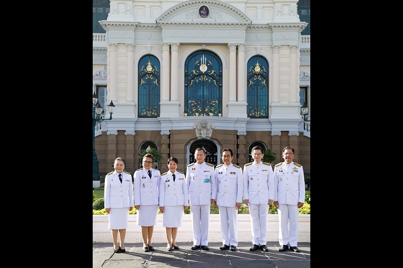 ลงนามถวายพระพรชัยมงคลสมเด็จพระเจ้าอยู่หัว เนื่องในวันขึ้นปีใหม่พุทธศักราช 2562