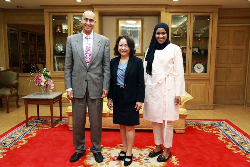 The delegation of the China National Audit Office  and the State Audit Bureau of Kuwait  paid a courtesy call on  General Chanat