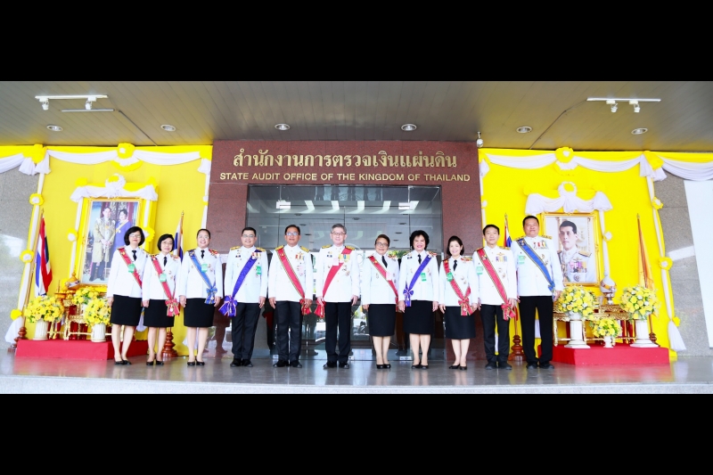 เฝ้าทูลละอองธุลีพระบาทในการพระราชพิธีบรมราชาภิเษก  พุทธศักราช 2562