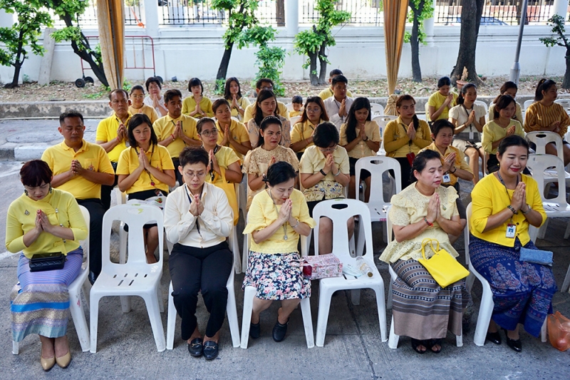 พิธีทำบุญตักบาตรข้าวสารอาหารแห้ง เดือนพฤษภาคม 2562