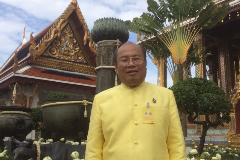 พิธีตักบาตรถวายเป็นพระราชกุศล และพิธีเจริญพระพุทธมนต์ถวายพระพรชัยมงคล  