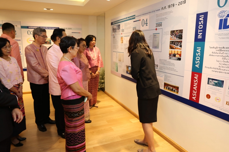  คณะผู้แทนหน่วยงานต่าง ๆ ร่วมแสดงความยินดีเนื่องในวันคล้ายวันสถาปนาสำนักงานการตรวจเงินแผ่นดิน  ครบรอบ 104 ปี