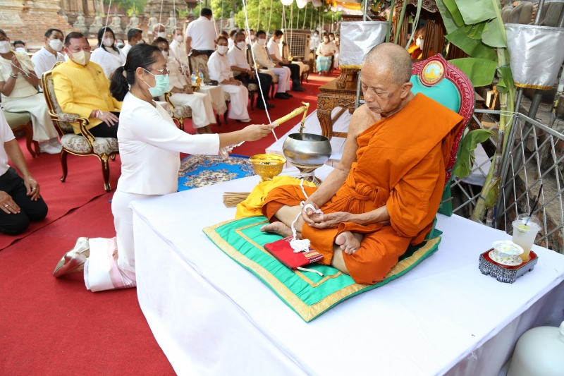 พิธีอธิษฐานจิตมวลสาร แผ่นจาร และแผ่นดวงชะตา 