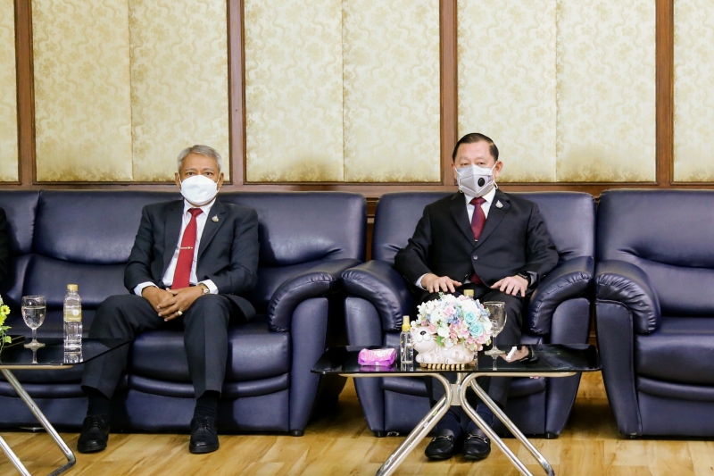 พิธีเปิดโครงการสัมมนาทางวิชาการ เรื่อง “ภารกิจถูกต้องโปร่งใส รอบรู้วินัยการเงินการคลัง” ผ่านระบบออนไลน์ (Online) แบบถ่ายทอดสด (L