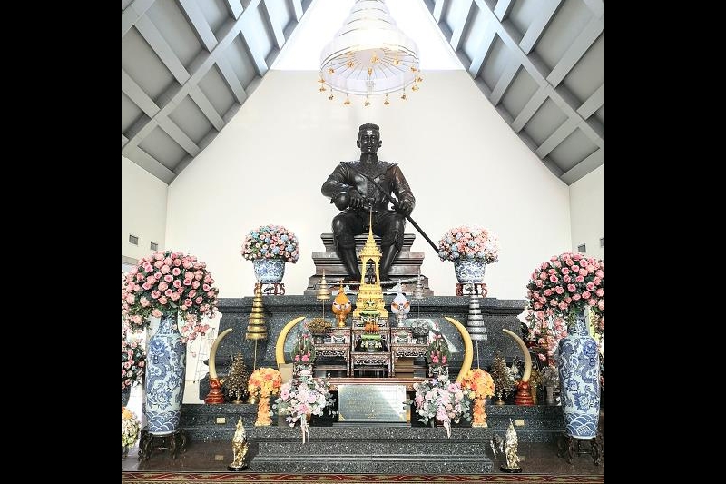 พิธีบวงสรวงดวงพระวิญญาณสมเด็จพระนเรศวรมหาราช ณ บริเวณวิหารสมเด็จพระนเรศวร วัดใหญ่ชัยมงคล จังหวัดพระนครศรีอยุธยา