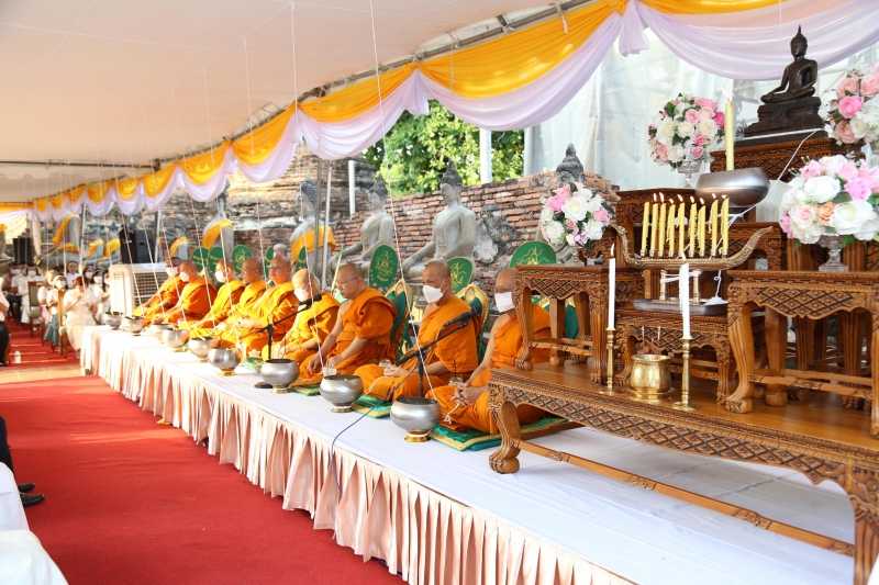 พิธีอธิษฐานจิตมวลสาร แผ่นจาร และแผ่นดวงชะตา 