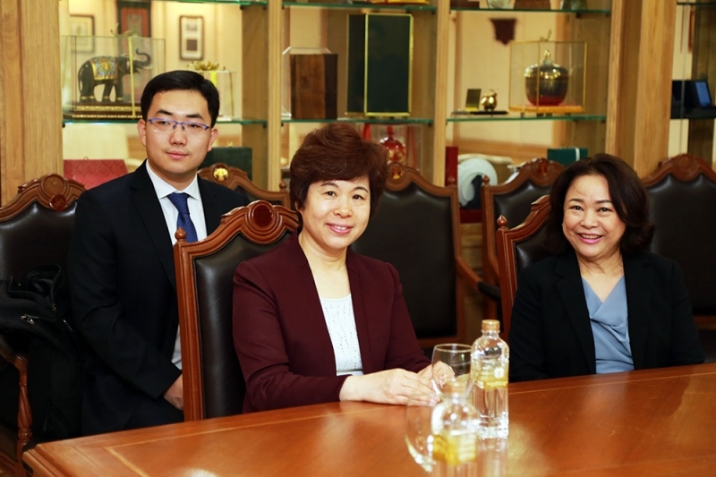 The delegation of the China National Audit Office  and the State Audit Bureau of Kuwait  paid a courtesy call on  General Chanat