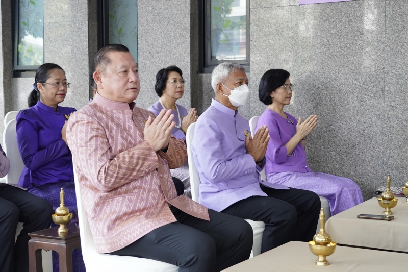 เฉลิมพระชนมพรรษา สมเด็จพระนางเจ้า ฯ พระบรมราชินี