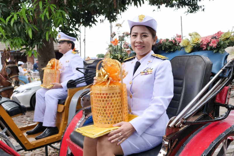 พิธีสวดพระพุทธมนต์และทำบุญตักบาตร