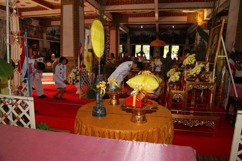 พิธีเจริญพระพุทธมนต์สมโภชผ้าพระกฐินพระราชทาน ประจำปี 2562 โดย สำนักงานการตรวจเงินแผ่นดิน ณ วัดหนองแวง พระอารามหลวง ตำบลในเมือง