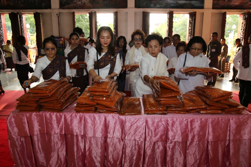 พิธีเจริญพระพุทธมนต์สมโภชผ้าพระกฐินพระราชทาน ประจำปี 2562 โดย สำนักงานการตรวจเงินแผ่นดิน ณ วัดหนองแวง พระอารามหลวง ตำบลในเมือง